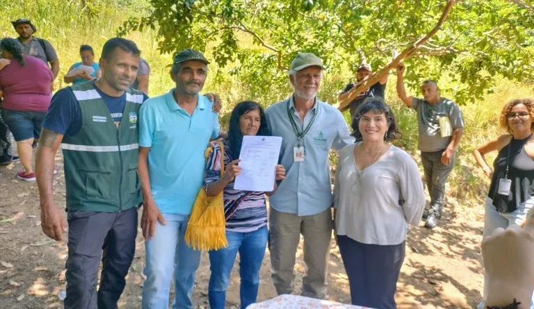 Paracambi avança na regularização fundiária com entrega de CCU a famílias rurais