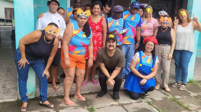 São Pedro da Aldeia: CRAS Morro do Milagre e CAPS celebram o carnaval com bloco “Vozes da Percussão”