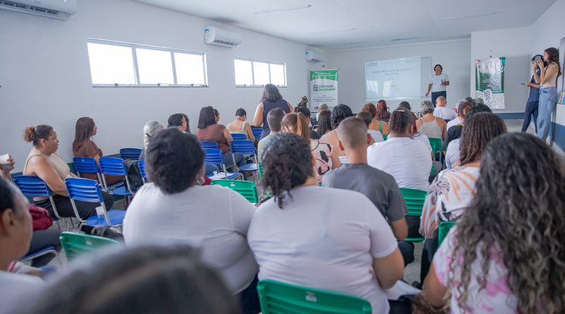 Formação da alimentação escolar em Mesquita reforça boas práticas de coleta seletiva e educação ambiental
