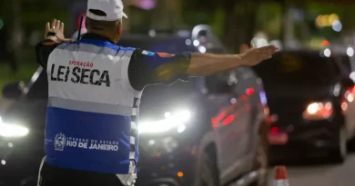 Mais de 2 mil condutores são abordados pela Lei Seca nos dois primeiros dias de Carnaval