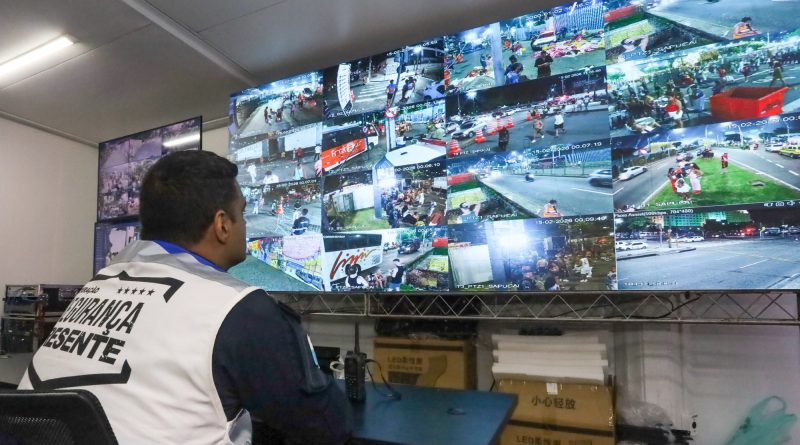 Governo do Estado reforça segurança do Carnaval com 390 câmeras de reconhecimento facial, torres de observação e centros de comando integrados
