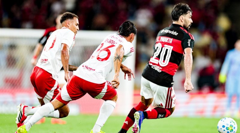 Em retorno de Paquetá ao Maracanã, Flamengo empata com Internacional pelo Brasileirão