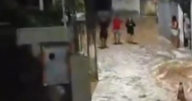 Tubulação de água volta a se romper em Xerém uma semana após outro vazamento na região