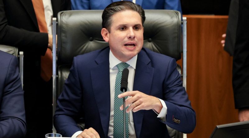Presidente da Câmara diz que pretende votar em maio PEC que acaba com jornada 6×1