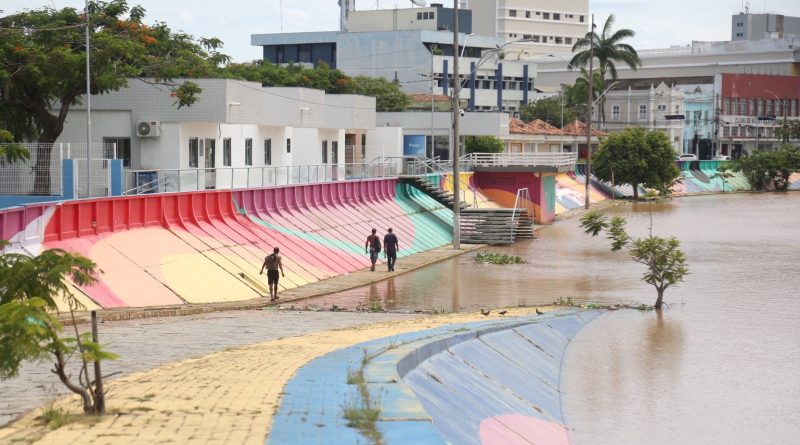 Campos: Após atingir 8,72 metros, Paraíba baixa 30 centímetros em 24 horas