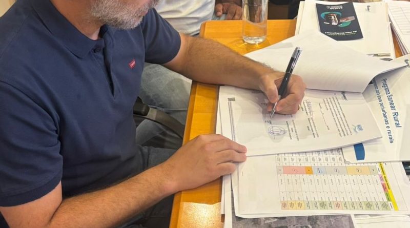 Prefeitura assina convênio para ampliar saneamento básico na área rural de Nova Iguaçu