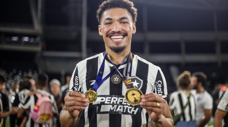 Fluminense demonstra interesse na contratação Adryelson, ex-Botafogo