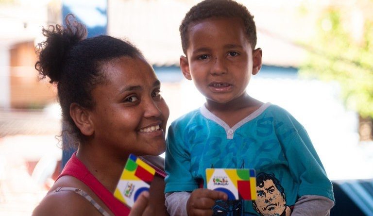 Bolsa Família não afasta mulheres do mercado de trabalho, afirma Fundo Monetário Internacional