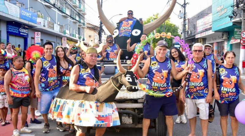 Maricá: Blocos levam alegria aos quatro distritos no terceiro dia de Carnaval