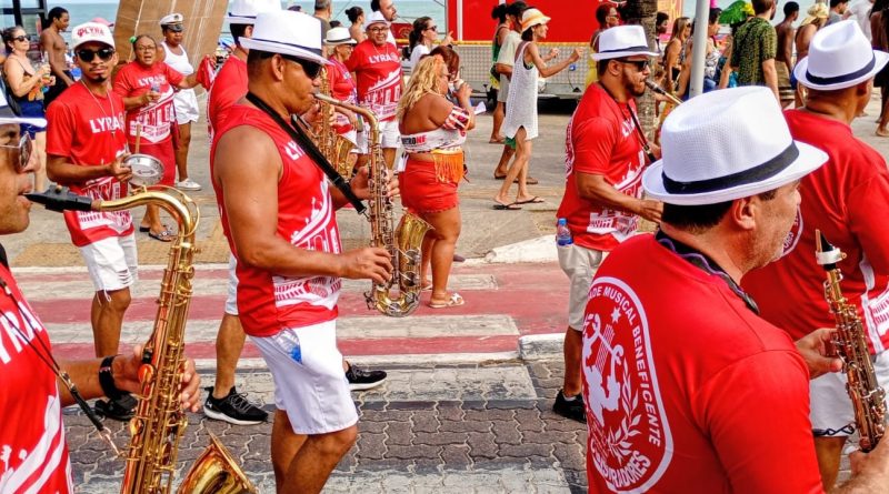 Macaé: Carnaval da Alegria agita foliões nos Cavaleiros&nbsp;