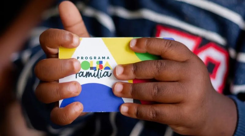 Caixa paga Bolsa Família a beneficiários com NIS de final 4