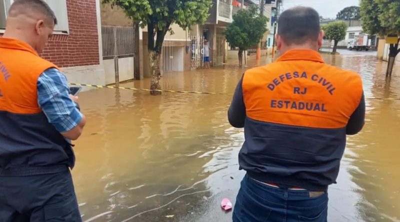 Governo do Estado monitora chuvas nesta quinta-feira e emite alertas para municípios com risco