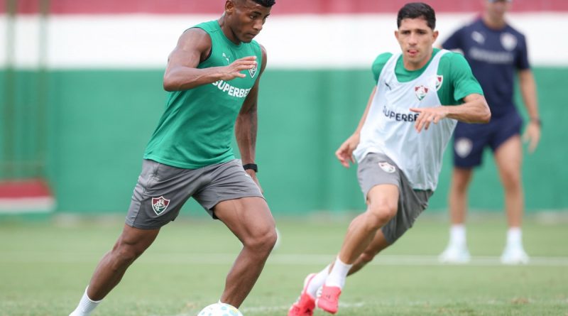Fluminense trabalha para ter Hércules como titular em clássico contra o Vasco