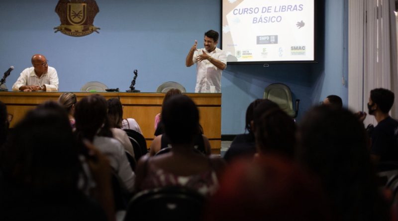 Prefeitura de Volta Redonda abre inscrições para curso gratuito de Libras
