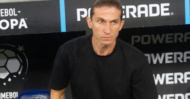 Filipe Luís avalia momento ruim após vice na Recopa: ‘Confiança só volta com vitórias’