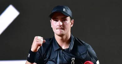 Joao Fonseca supera Thiago Monteiro e vai às oitavas de final do Rio Open