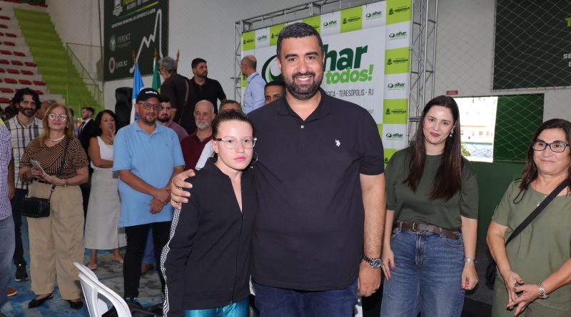 Teresópolis: Programa Olhar Para Todos entrega mais de 1.000 óculos para a população