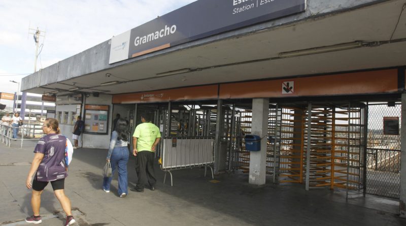 Trens têm circulação suspensa entre Gramacho e Saracuruna após furto de cabos