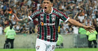 Após quase cinco meses fora, Cano se aproxima de retorno ao Fluminense