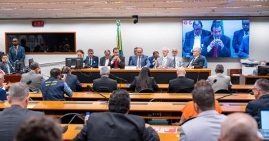 Fim da escala 6×1 e direitos para trabalhadores por aplicativos são prioridades do governo, diz Luiz Marinho