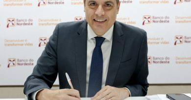 Paulo Câmara toma posse na presidência do BNB com foco na ampliação do apoio aos pequenos negócios