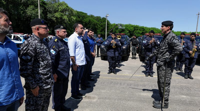 Cláudio Castro inaugura nova sede do Comando de Operações Especiais da PM e entrega mais de 100 viaturas para a corporação