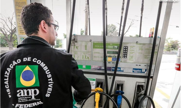 Em 7 dias, ANP fiscaliza 400 postos de combustíveis; 93 são autuados e 21 interditados