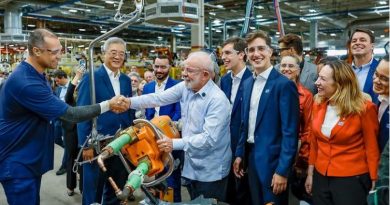 Lula: ‘Não tem coisa mais gratificante do que a economia oferecer ao povo crescimento, emprego e dignidade’