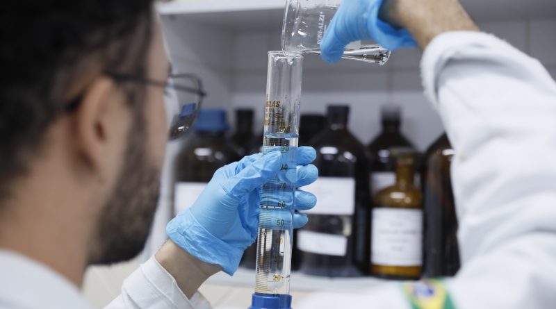 Uso eficiente de produtos químicos gera economia de R$ 42 milhões para a Cedae