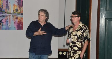 Maricá recebe exposição de artista francês na Casa de Cultura