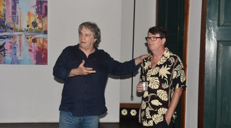 Maricá recebe exposição de artista francês na Casa de Cultura