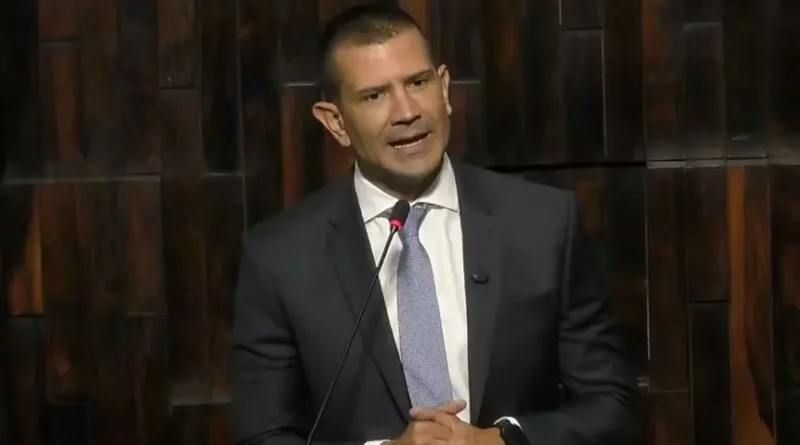 Douglas Ruas, do PL, é eleito presidente da Alerj e deve assumir governo do RJ