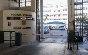 Delegado federal é preso pela PF por favorecer traficante internacional