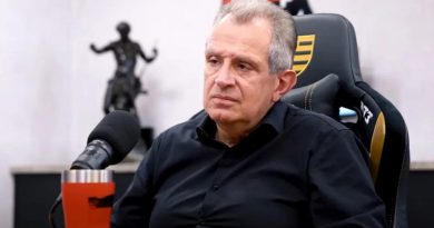 Presidente do Flamengo explica saída de Filipe Luís: ‘Não estava no caminho adequado’