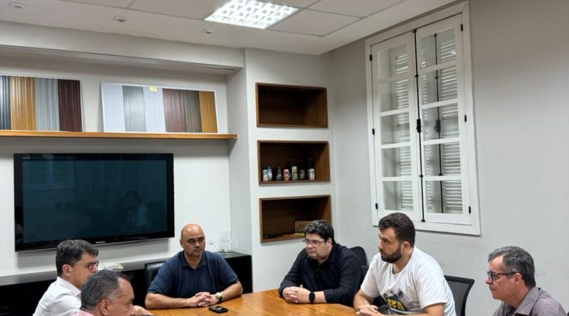 Prefeito Jonas Dico se reúne com reitor Roberto Rodrigues para discutir expansão da UFRRJ em Três Rios