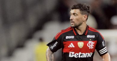 Jardim avalia fase de Arrascaeta no Flamengo e explica saída: ‘Temos preocupação’