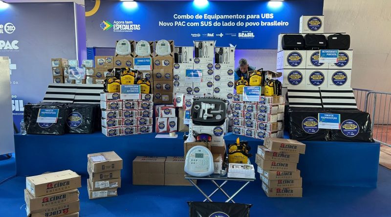 Prefeitura de Meriti é contemplada com equipamentos de saúde bucal e ambulâncias da Caravana Federativa