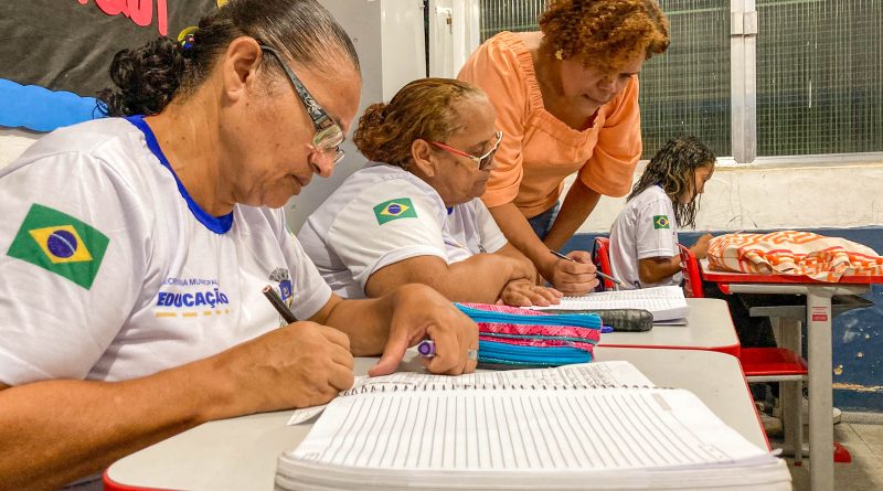 Matrículas abertas na Educação de Jovens e Adultos de Mesquita