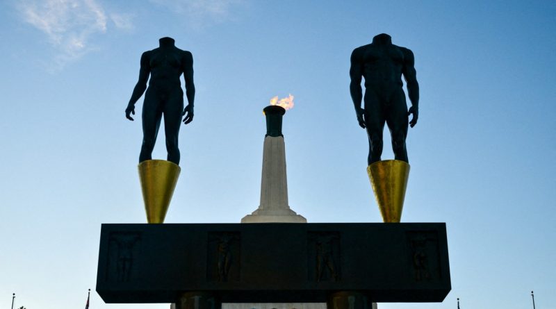 Olimpíada de 2028 terá teste para proibir atletas trans em provas femininas