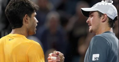 João Fonseca perde para Calos Alcaraz e está eliminado do Miami Open