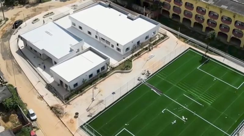 Prefeita de Belford Roxo Mariana Canella visita obras da futura creche de tempo integral no Complexo do Shangrilá que ganhará praça, unidade de saúde e Cras