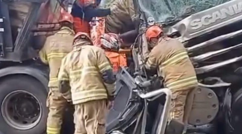 Acidente grave entre ônibus e caminhão deixa feridos em Campo Grande