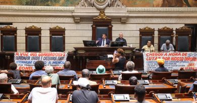 Audiência discute papel dos guardadores de vagas de estacionamentos em vias da cidade do Rio
