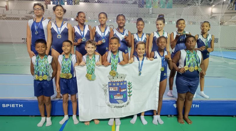 Pinheiral conquista vice-campeonato geral e soma 28 medalhas no Estadual de Ginástica de Trampolim