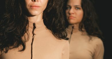 Devido ao sucesso de público, ‘A Sarça Ardente’ prorroga temporada no Teatro Ziembinski, no Rio