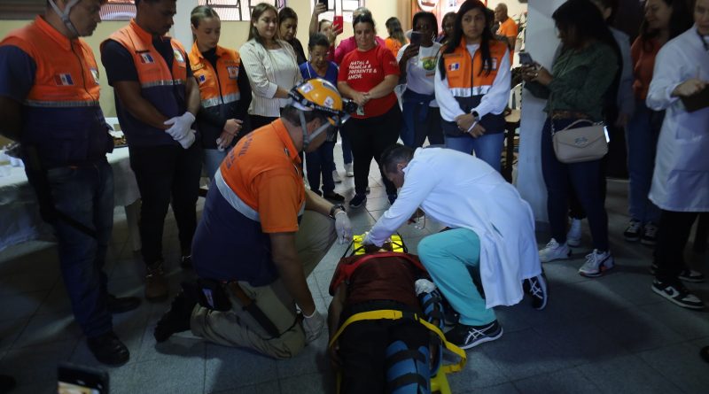 Defesa Civil de Teresópolis realiza simulado de resgate de vidas e evacuação na Beira Linha