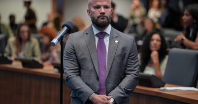 Deputado Renan Jordy toma posse como titular na Alerj