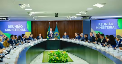 Ao menos 17 ministros deixaram cargos para concorrer às eleições; veja quem entra e quem sai