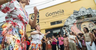 Gomeia Galpão Criativo recebe cortejos e atrações culturais gratuitas neste sábado, 18 de abril