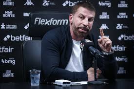 Presidente do Vasco é suspenso por 15 dias